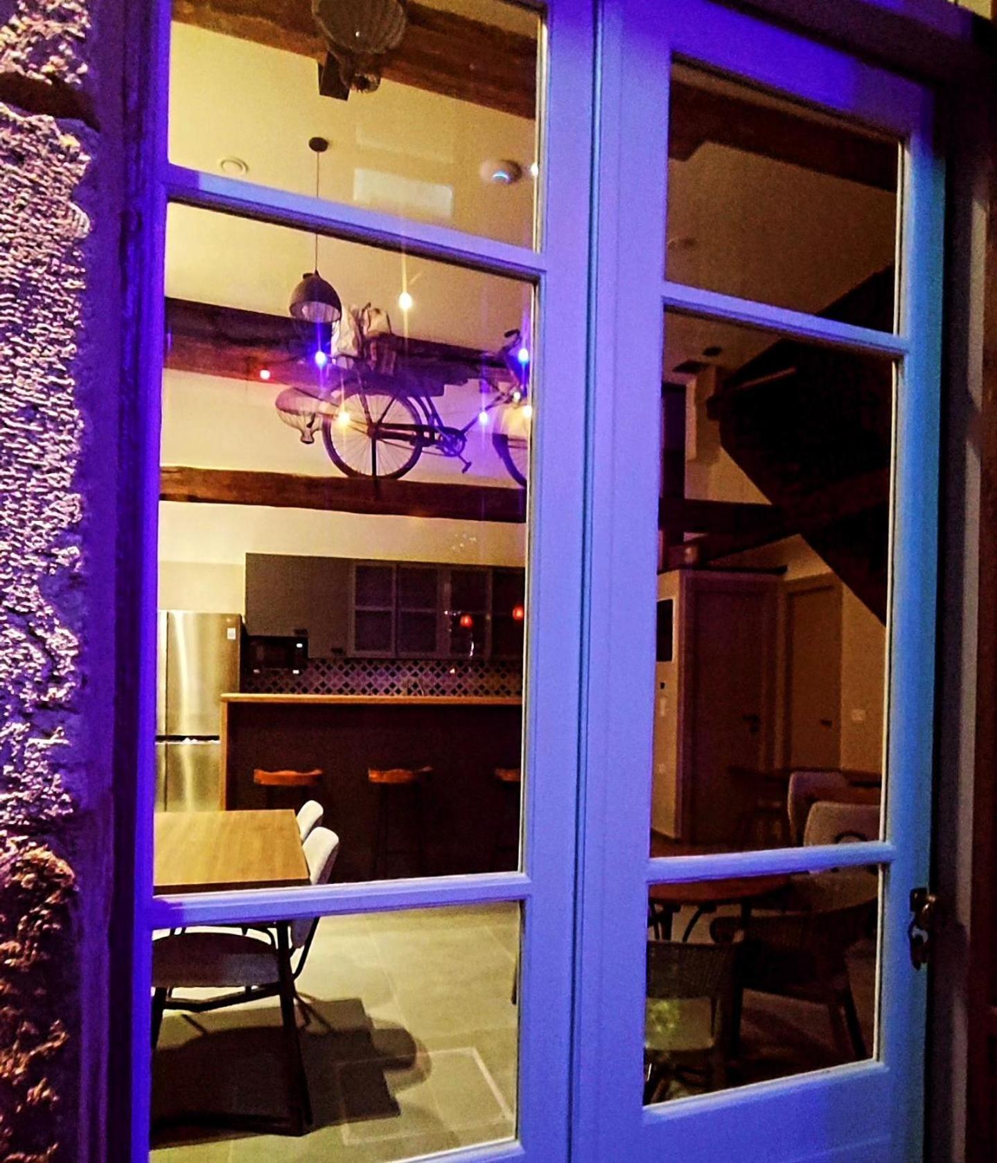 Issa Lesvos Hostel Mytilene Ngoại thất bức ảnh