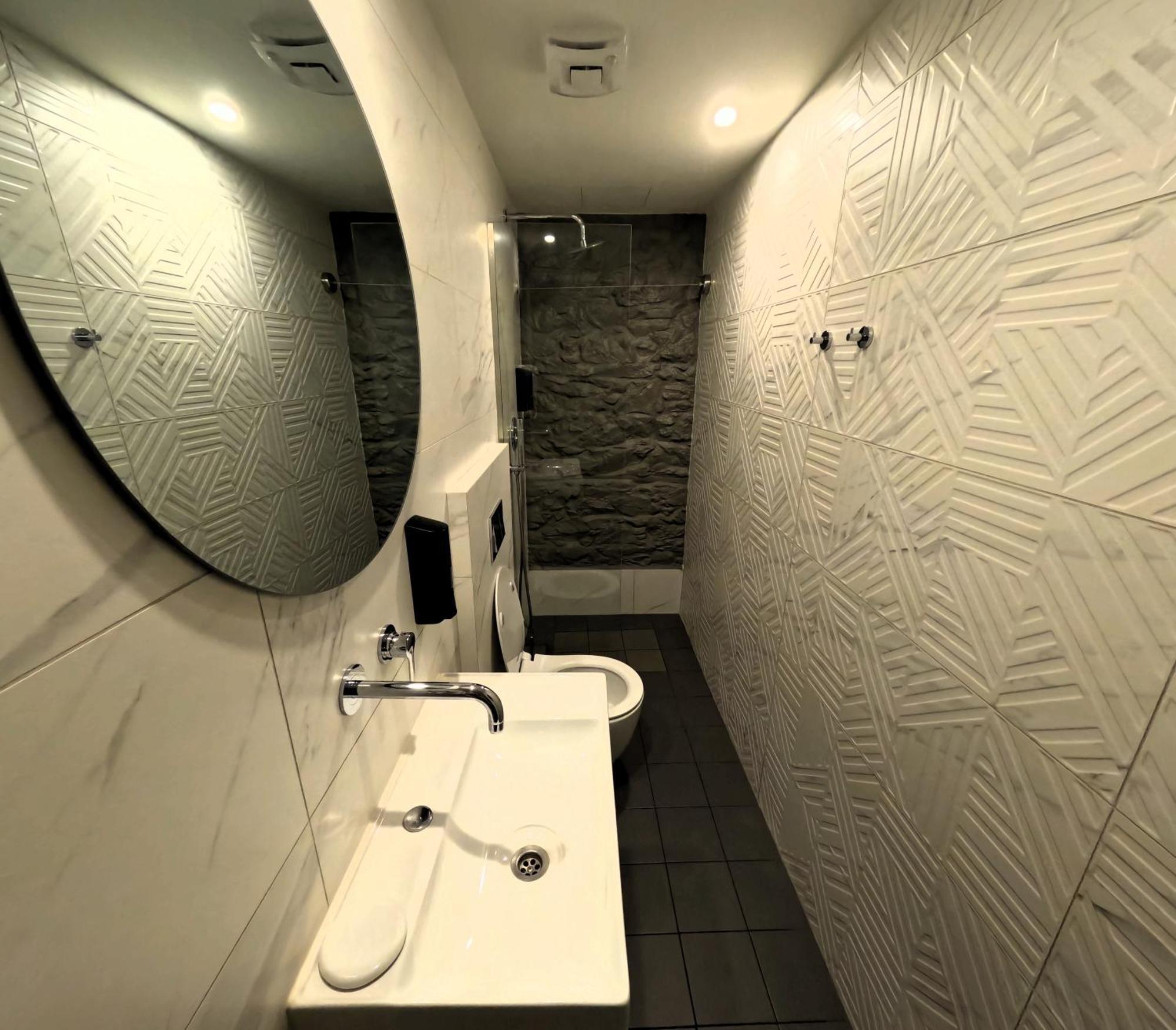 Issa Lesvos Hostel Mytilene Ngoại thất bức ảnh